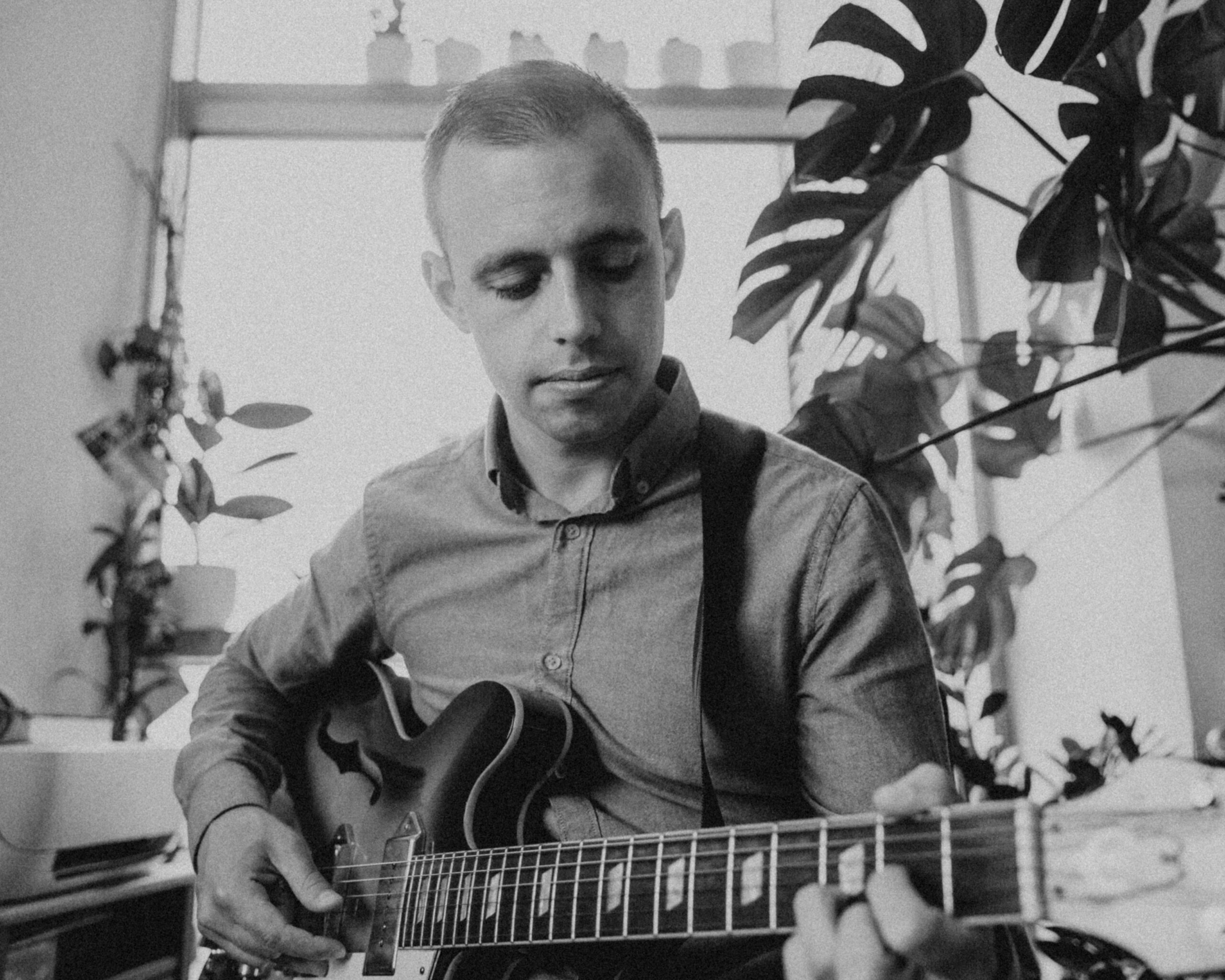 Nick Powell, guitar teacher at Liverpool Guitar Lessons